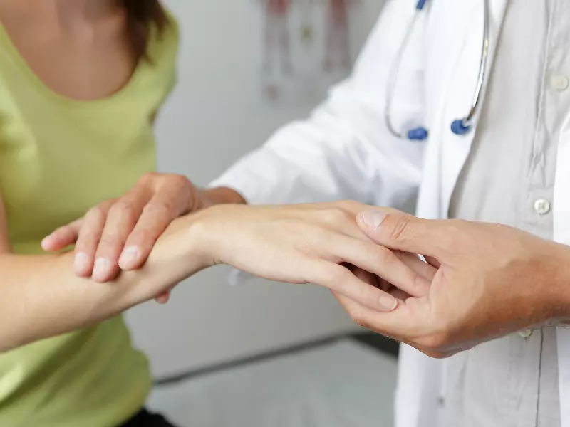 Arthritis Treatment Near Me in Lubbock, TX. Chiropractic Exam For Arthritis Pain Relief.